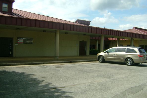 727 W Market St, Athens, AL 35611